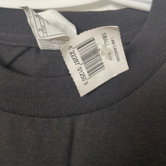 Men’s Canadian tshirt - Picture 3 of 4